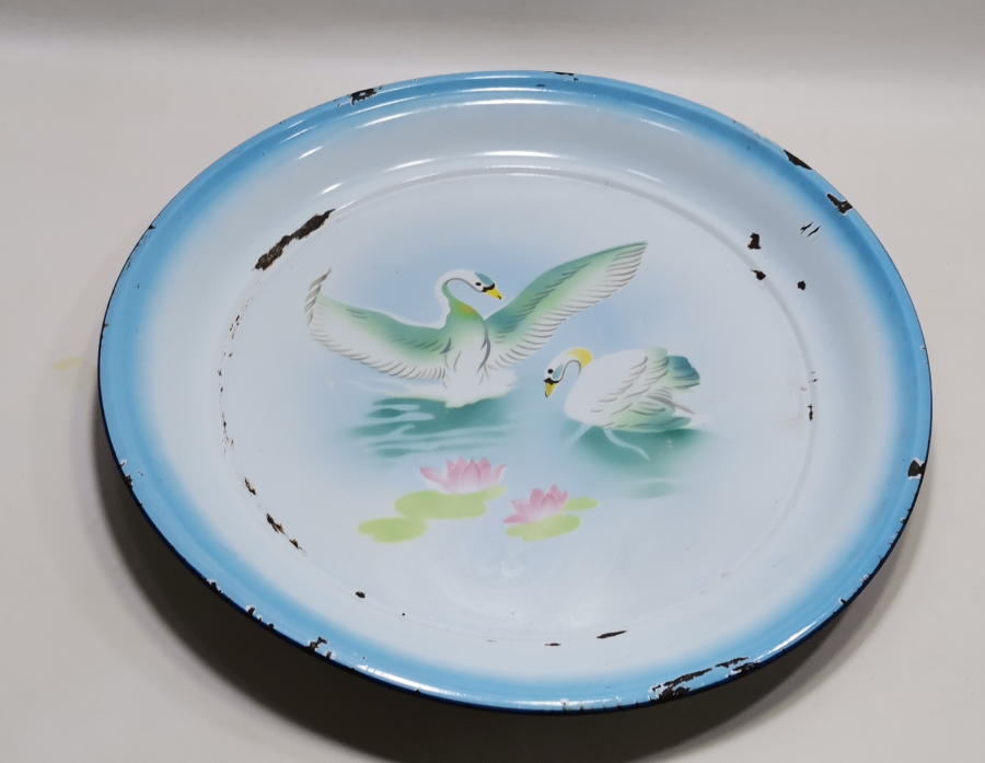 BÜYÜK BOY ANTİKA KUĞULU EMAYE TEPSİ