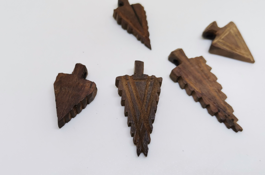 ÇİTLENBİK AĞACINDAN YAPILMIŞ ANADOLU ŞAMAN KÜLTÜRÜ ANTİKA BEBEK NAZARLIĞI LOTU