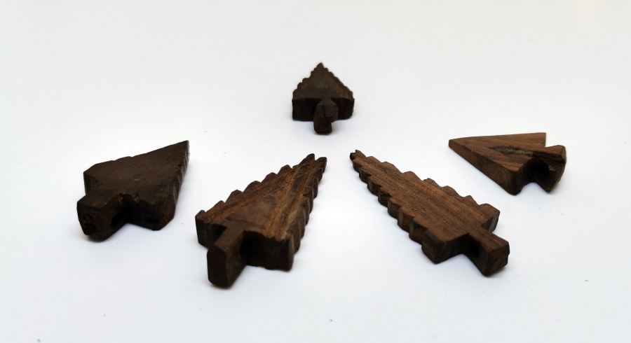 ÇİTLENBİK AĞACINDAN YAPILMIŞ ANADOLU ŞAMAN KÜLTÜRÜ ANTİKA BEBEK NAZARLIĞI LOTU