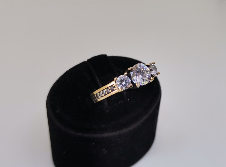 HÜRREM MODEL ÜÇTAŞ YÜZÜK