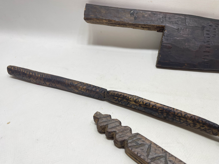 OSMANLI DÖNEMİ AHŞAPTAN MAMUL EL YAPIMI İŞLEMELİ DOKUMA ALETLERİ LOTU