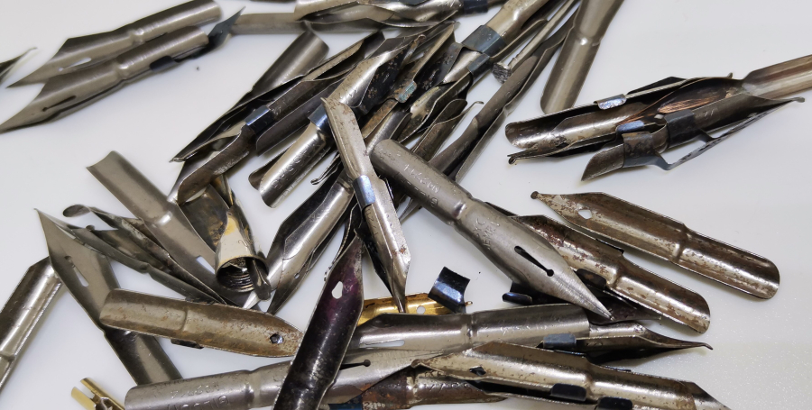 OSMANLI DÖNEMİ DİVİT UÇLARI LOTU