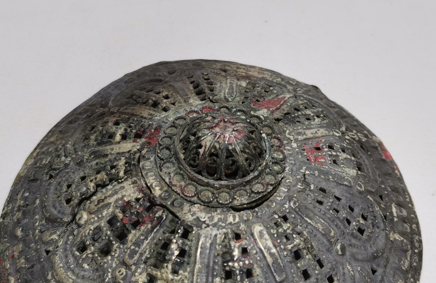 OSMANLI DÖNEMİ KABARTMA İŞÇİLİKLİ KUBBELİ GELİN TEPELİĞİ