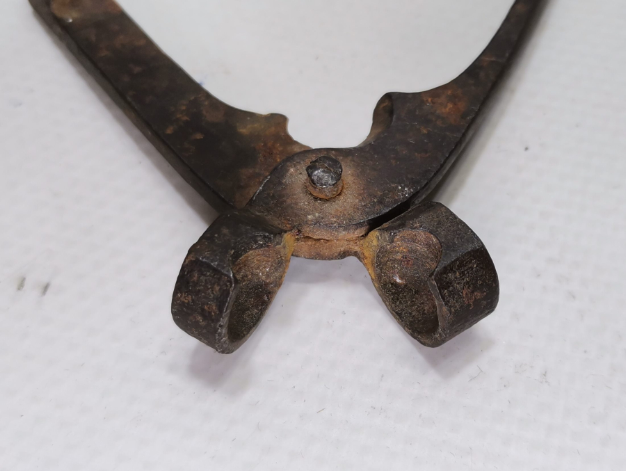 OSMANLI DÖNEMİ PİŞTOV İÇİN KULLANILAN KURŞUN KALIBI