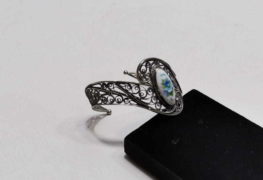 TAMAMI EL YAPIMI TELKARİ İŞÇİLİKLİ ANTİKA BİLEKLİK