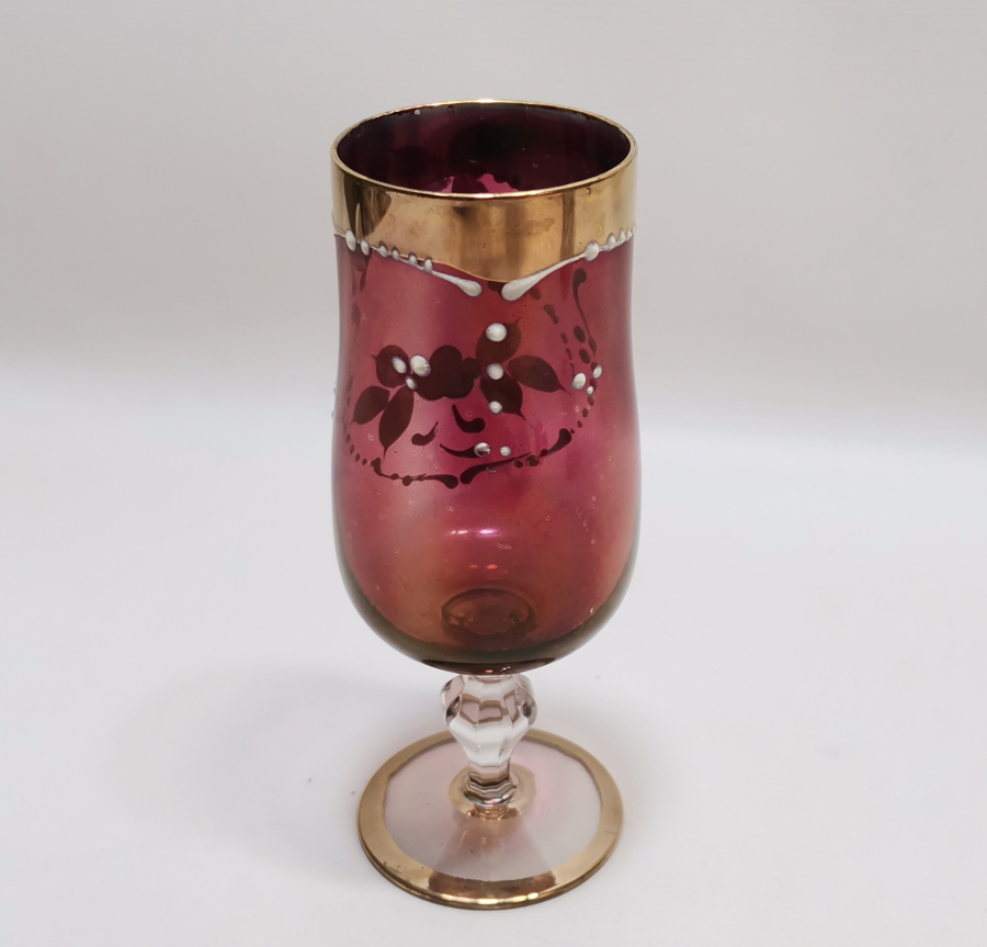 ÜZERİ ALTIN VARAKLI VE MİNE İŞÇİLİKLİ FRANSIZ KADEH