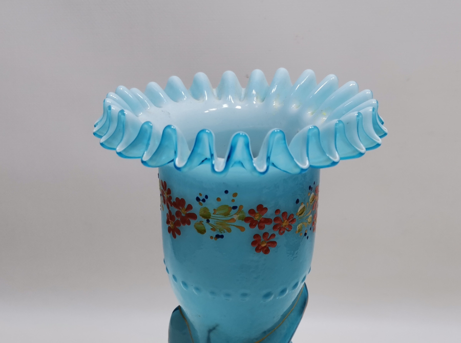 ÜZERİ MİNE İŞÇİLİKLİ EL BOYAMA HANIMELİ VAZO