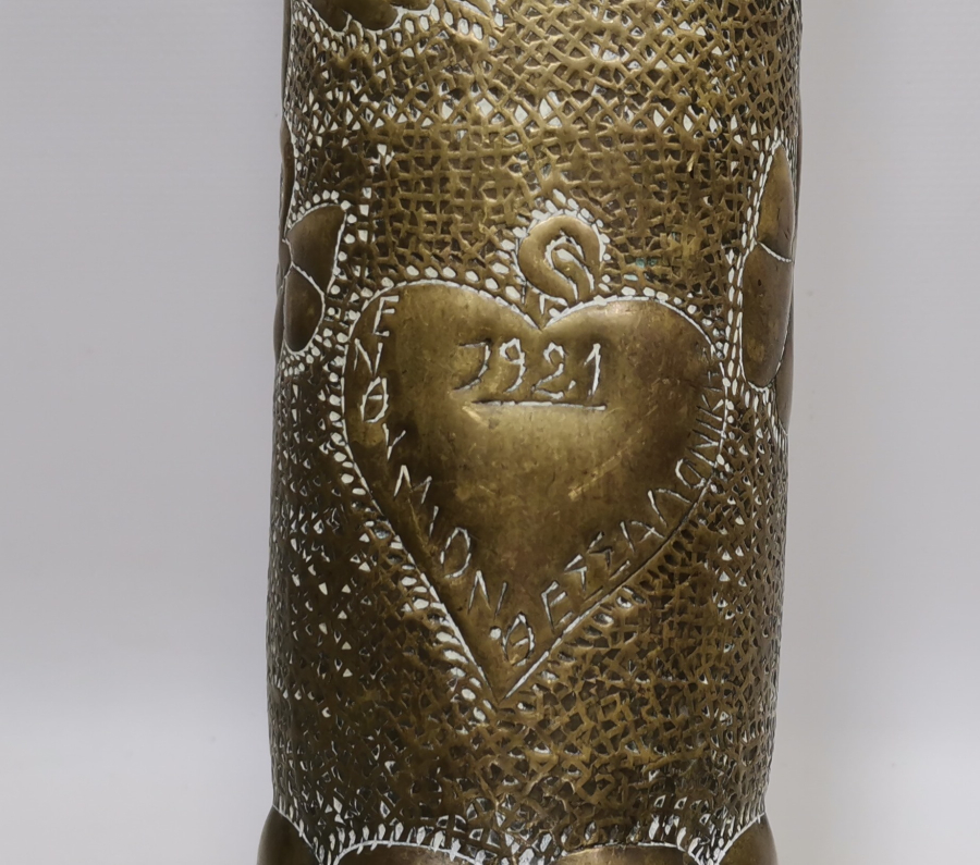 ÜZERİ RUMCA YAZILI 1921 YILI SELANİK HATIRASI NADİR ASKERİ TOP MERMİSİ  KOVANI