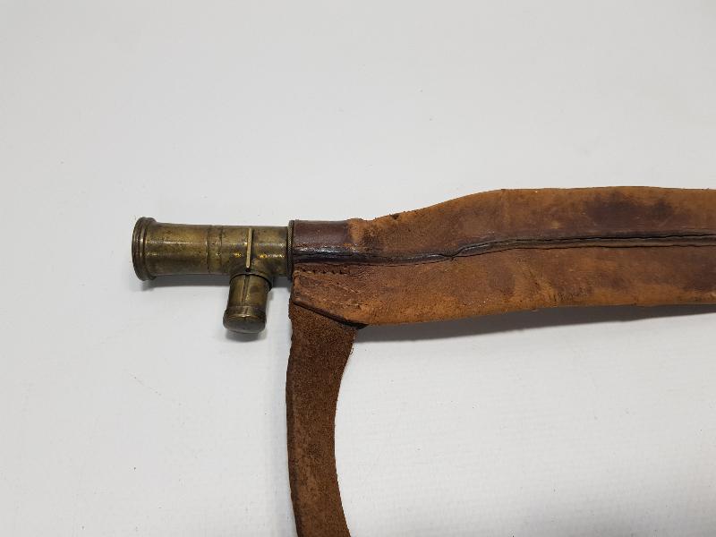 1. DÜNYA SAVAŞI DÖNEMİ NADİR FORMDA DERİ KEMERLİ BARUTLUK