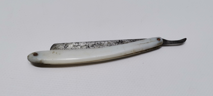 ANTİKA BERBER USTURASI