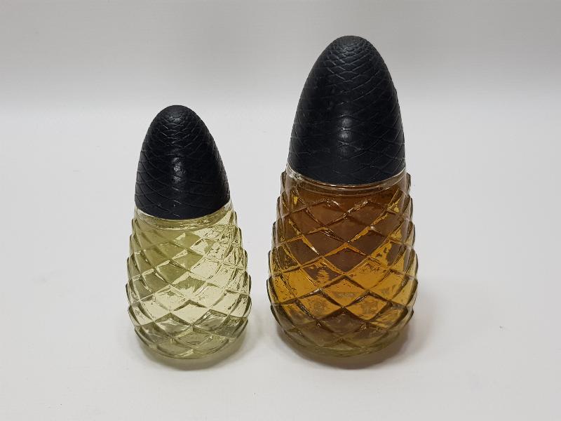 KOLEKSİYONLUK İKİ ADET KOLONYA ŞİŞESİ