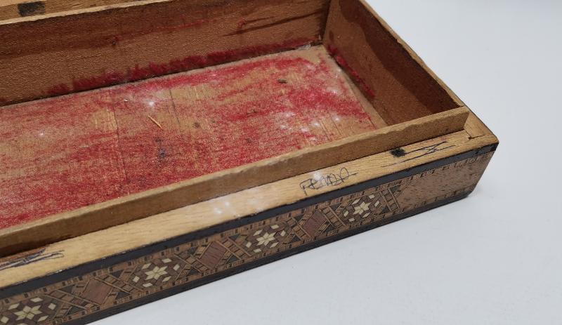 OSMANLI DÖNEMİ MARKÜTERİ İŞÇİLİKLİ AHŞAP KUTU