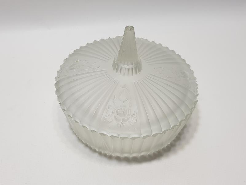 OSMANLI DÖNEMİ NADİR FORMDA KRİSTAL BONBONİYER