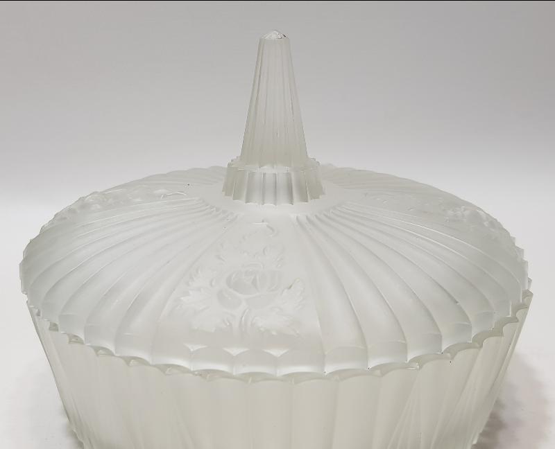 OSMANLI DÖNEMİ NADİR FORMDA KRİSTAL BONBONİYER