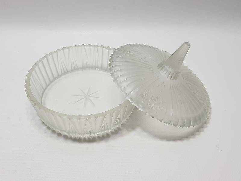 OSMANLI DÖNEMİ NADİR FORMDA KRİSTAL BONBONİYER