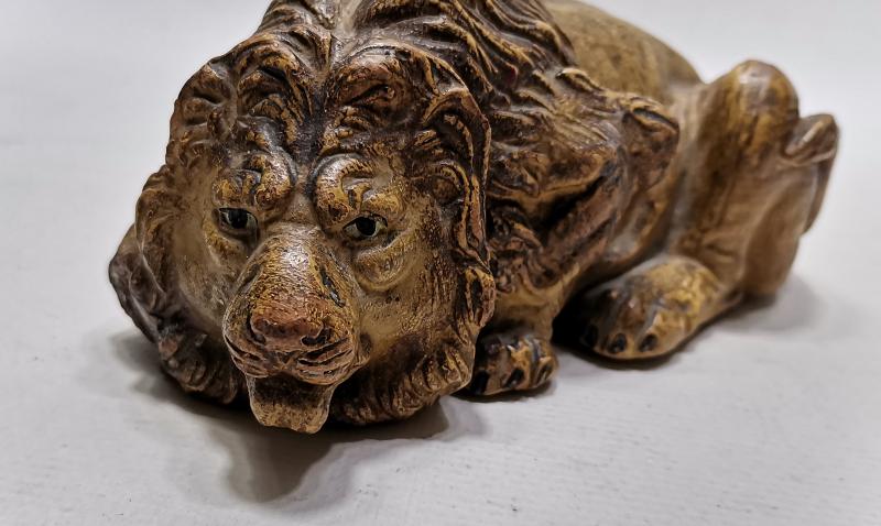 ANTİKA SERAMİK ASLAN BİBLOSU