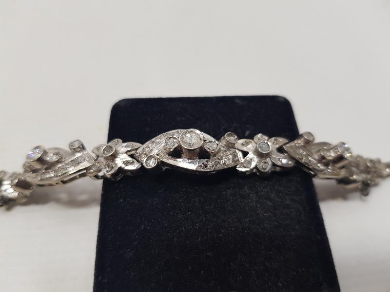 ELMAS VE PIRLANTA TAŞLARLA SÜSLÜ ANAYAR BİLEKLİK