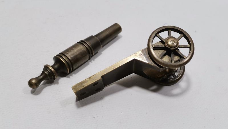 ANTİKA TOP ARABASI MASA ÜSTÜ OBJESİ 