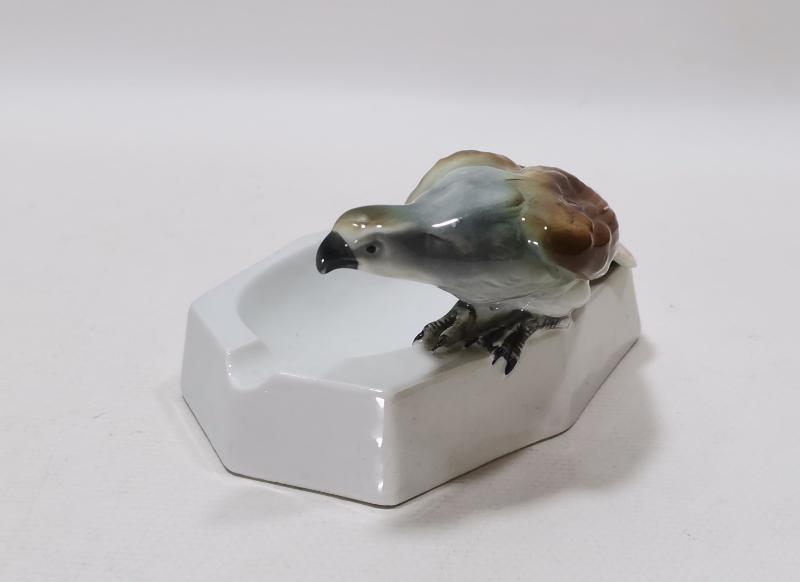 CARL SCHEİDİG KUŞ APLİKLİ PORSELEN KÜL TABLASI