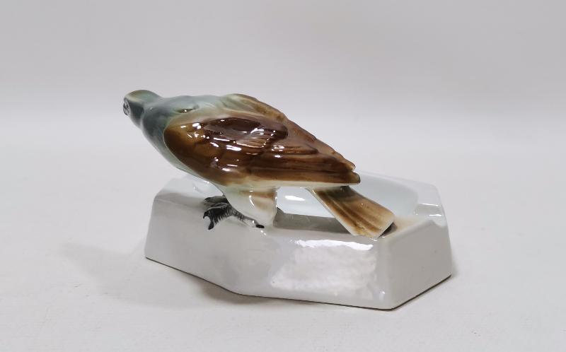 CARL SCHEİDİG KUŞ APLİKLİ PORSELEN KÜL TABLASI