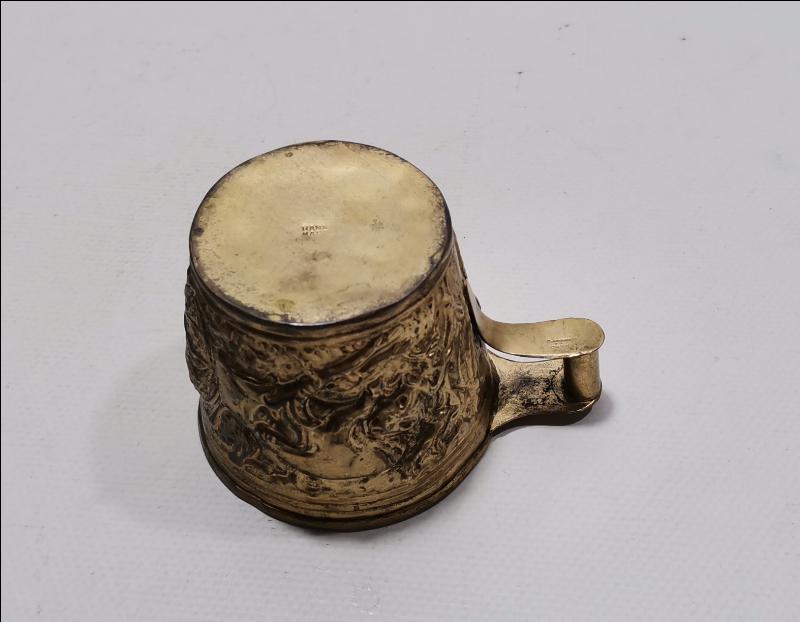 ESKİ YUNAN MALI TOMBAK TÜRÜ ALTIN KAPLAMA BARDAK