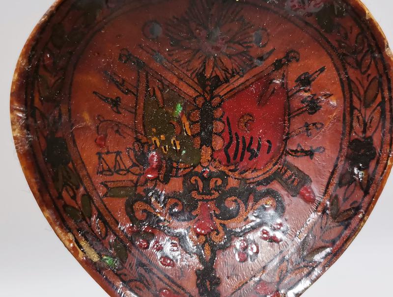 OSMANLI DÖNEMİ DEVLET ARMALI VE OSMANLICA YAZILI EL BOYAMA NADİR AHŞAP KAŞIK