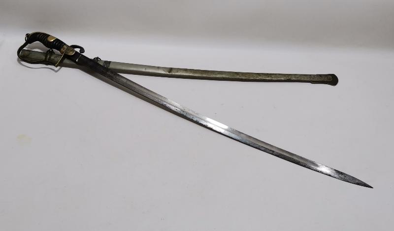 OSMANLI DÖNEMİ ERMENİ USTA VAHRAM TADJIRIAN YAPIMI AY YILDIZLI VE OSMANLICA YAZILI ÇOK NADİR SUBAY KILICI