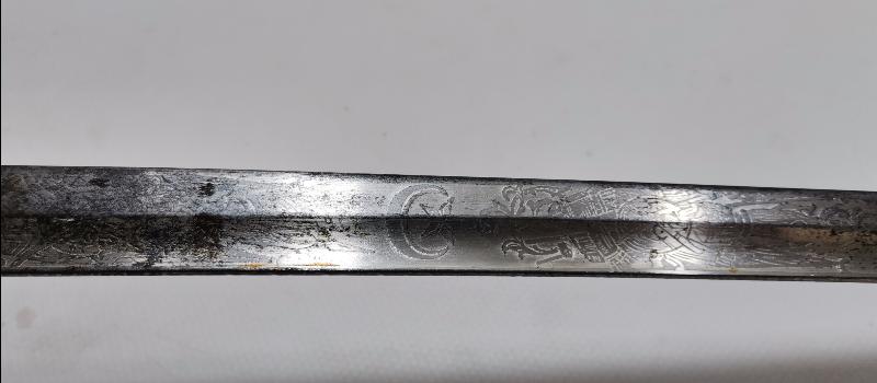 OSMANLI DÖNEMİ ERMENİ USTA VAHRAM TADJIRIAN YAPIMI AY YILDIZLI VE OSMANLICA YAZILI ÇOK NADİR SUBAY KILICI