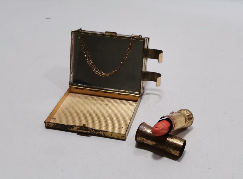 OSMANLI DÖNEMİ LEVANTEN İŞİ RUJLU PUDRİYER KUTUSU