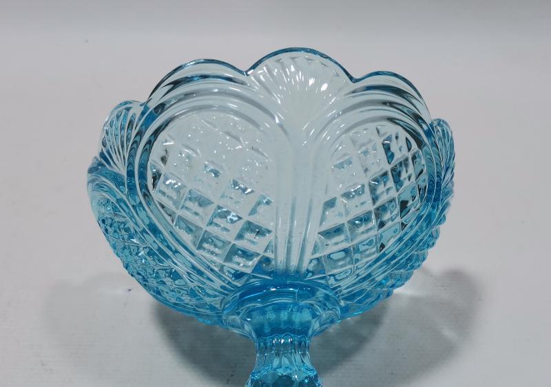 ANTİKA MAVİ CAM ŞEKERLİK