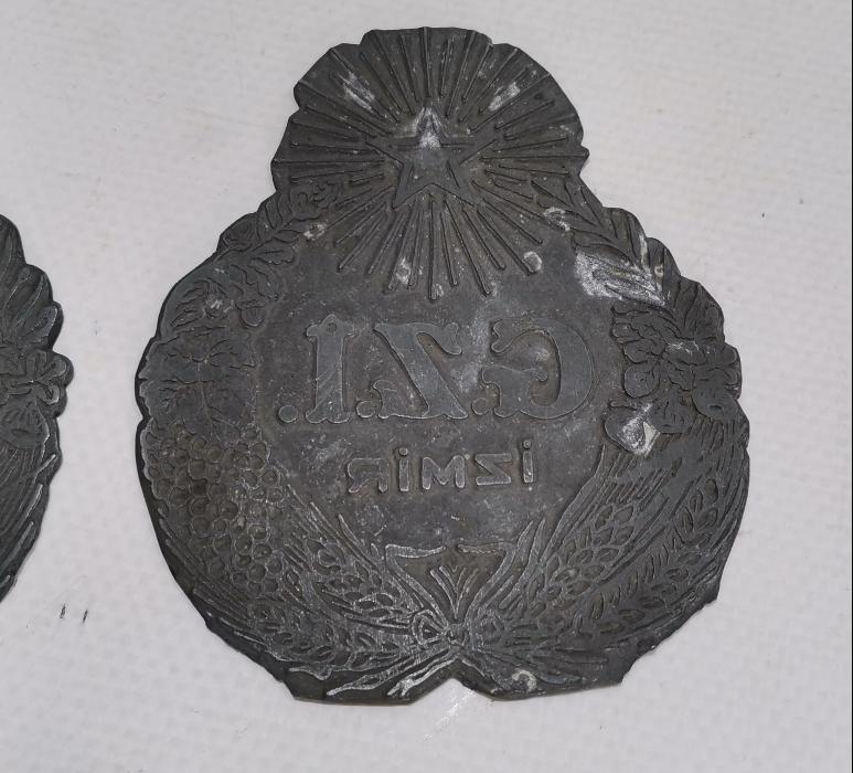 İZMİR ZABITASI ESKİ ROZETLER