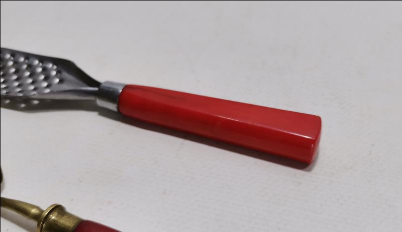 MUTFAK KÜLTÜRÜ: KATALİN SAPLI ANTİKA SÜZGEÇ VE RENDE