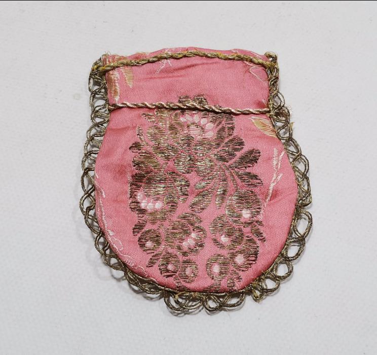 OSMANLI DÖNEMİ ALTIN SIRMA İŞLEMELİ ELMASİYE GELİN KESESİ 