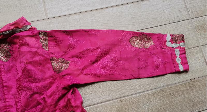 OSMANLI DÖNEMİ ALTIN SIRMA İŞLEMELİ İPEK ELMASİYE KADIN ELBİSESİ