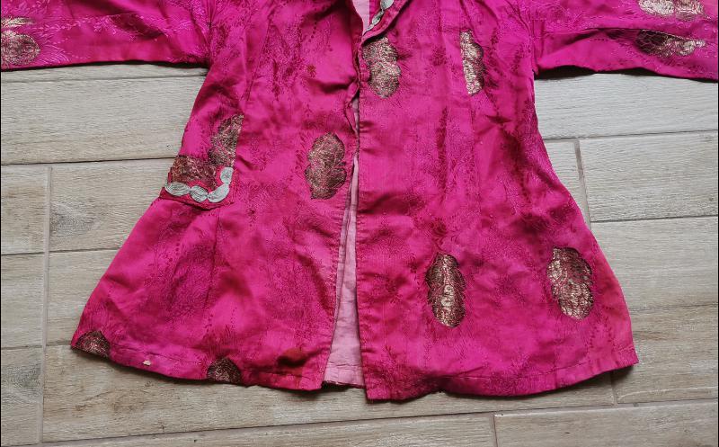 OSMANLI DÖNEMİ ALTIN SIRMA İŞLEMELİ İPEK ELMASİYE KADIN ELBİSESİ