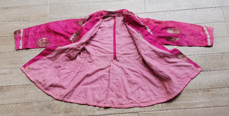 OSMANLI DÖNEMİ ALTIN SIRMA İŞLEMELİ İPEK ELMASİYE KADIN ELBİSESİ