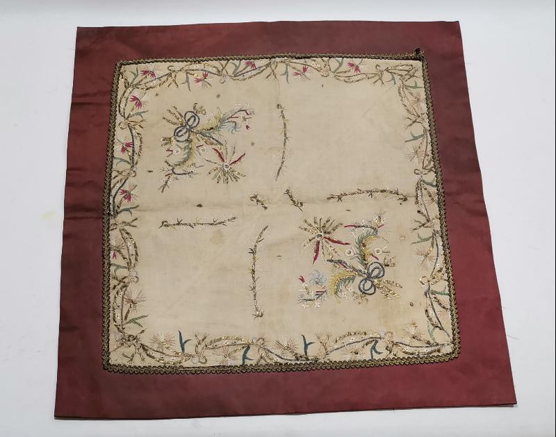 OSMANLI DÖNEMİ EL İŞLEME SEHPA ÖRTÜSÜ