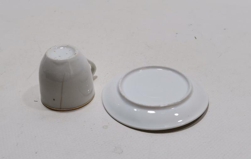 OSMANLI DÖNEMİ MEŞRUTİYET TEMALI OSMANLICA VE YUNANCA YAZILI KAHVE FİNCANI