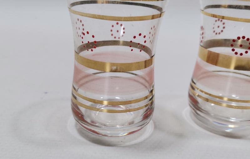 OSMANLI DÖNEMİ MİNELİ VE ALTIN YALDIZLI BİR ÇİFT ÇAY BARDAĞI