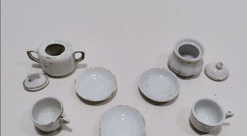 OSMANLI DÖNEMİ OYUNCAK PORSELEN SETİ