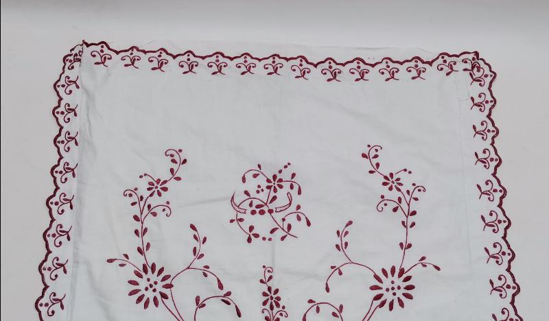 OSMANLICA İNİSİYALLİ SEHPA ÖRTÜSÜ