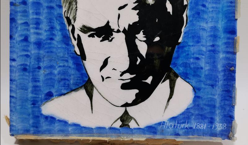 SANATÇI İŞİ ANTİKA KÜTAHYA SERAMİK KARO ATATÜRK ÇALIŞMASI