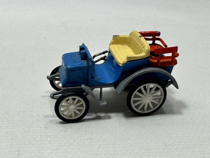 ANTİKA OYUNCAK METAL ARABA
