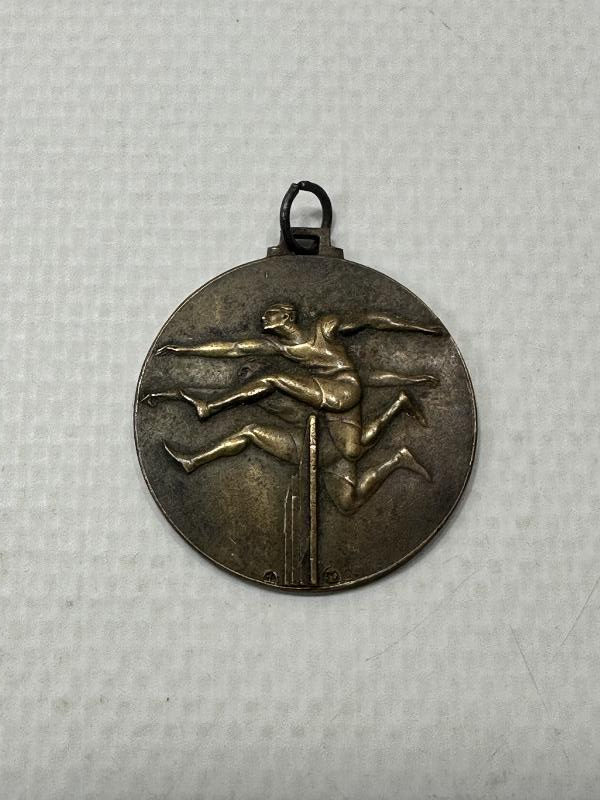 CUMHURİYET İLK DÖNEM ENGELLİ KOŞU MADALYASI 