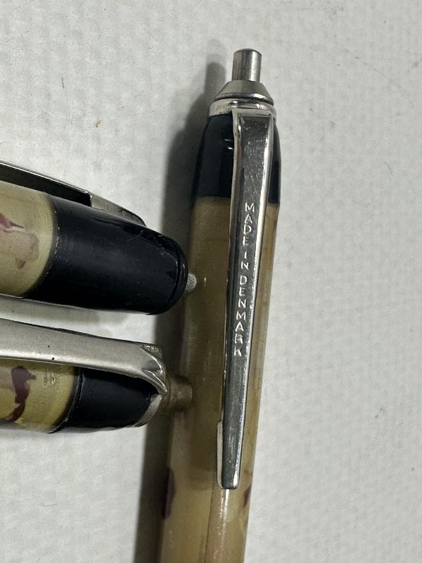 NÜ RESİMLİ ÜÇ ADET TÜKENMEZ KALEM