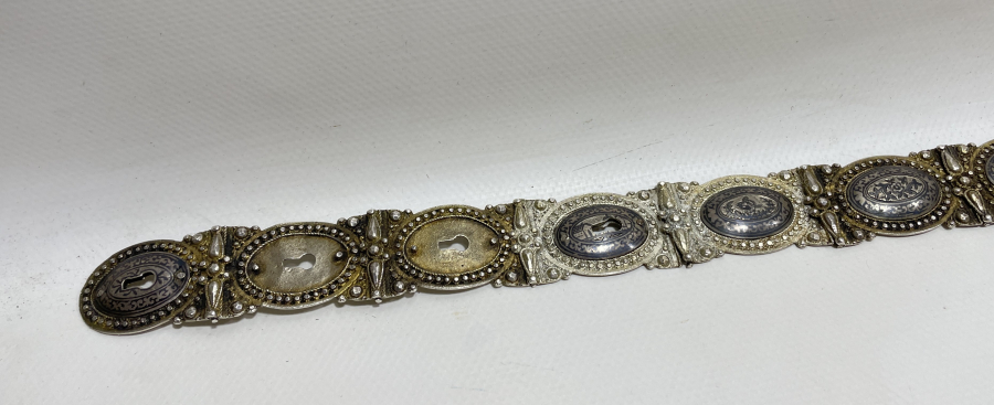 ABDÜLMECİD HAN DÖNEMİ HER BAKLASI TUĞRALI VE ÇEŞNİLİ İLK DÖNEM SAVATLI GÜMÜŞ KEMER