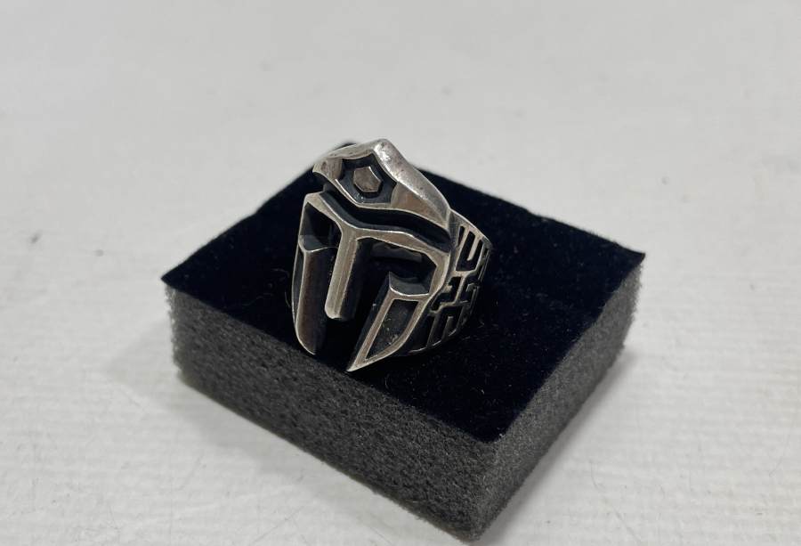 GLADYATÖR MİĞFERİ FORMUNDA YAPILMIŞ GÜMÜŞ YÜZÜK