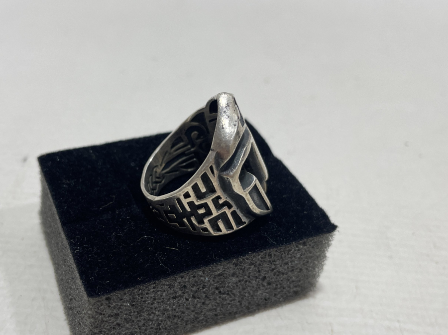 GLADYATÖR MİĞFERİ FORMUNDA YAPILMIŞ GÜMÜŞ YÜZÜK