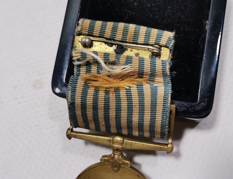 ORJİNAL ASKISIYLA NADİR KORE SAVAŞI MADALYASI