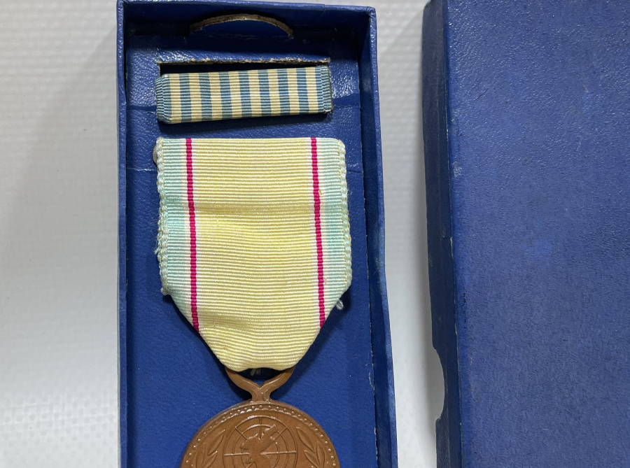 ORJİNAL KUTUSUNDA ÇİL KONDİSYONDA KORE HARBİ MADALYASI